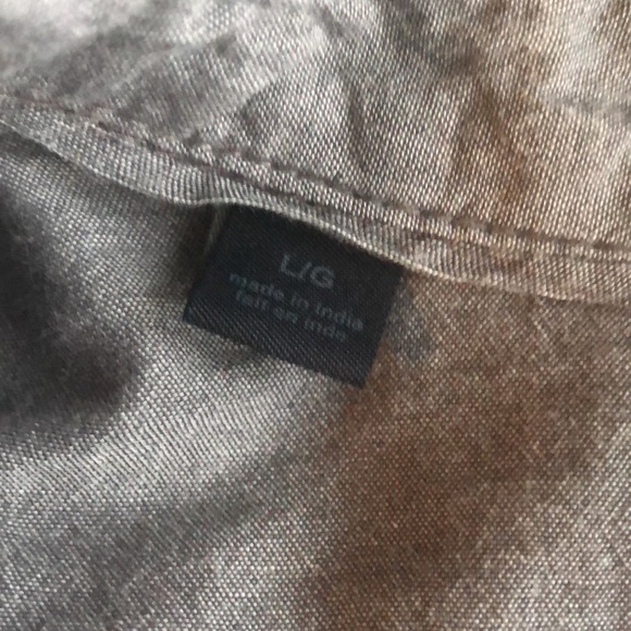 Men’s button down shirt - Picture 3 of 6